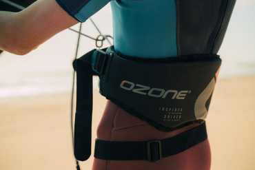 Ozone Connect Wing Harness V2 with Wing Hook | Harnesses