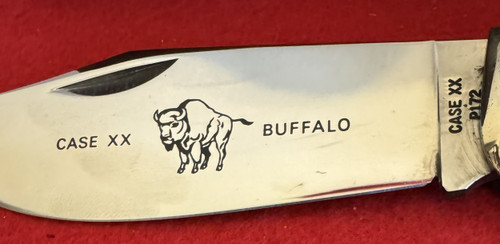 Case XX Buffalo P172  Clasp Knife, Wood Box, 8 Dots