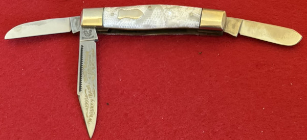 1993 FIGHT'N ROOSTER Whiskey Bent Hell Bound Stockman, White Celluloid