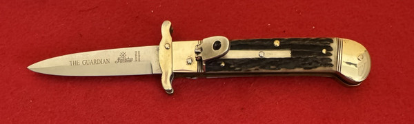 THE GUARDIAN Hubertus  German Stag swing guard Dagger Automatic Knife