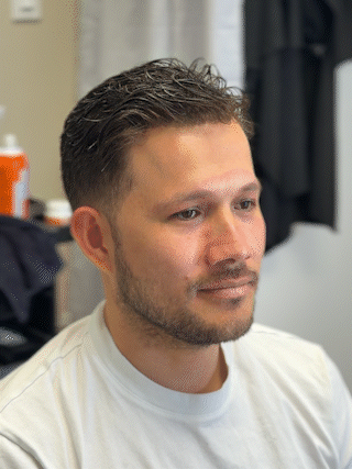 natural-looking men’s hairpiece