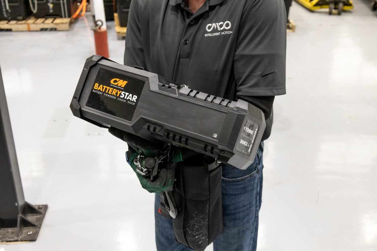 CM BatteryStar™ - 1 Ton, 40' Lift, 8fpm