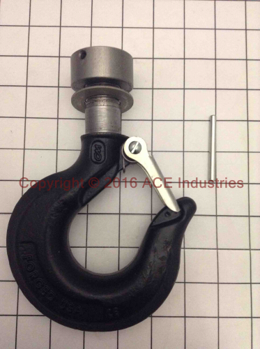 Hook/Latch and Nut 11311701