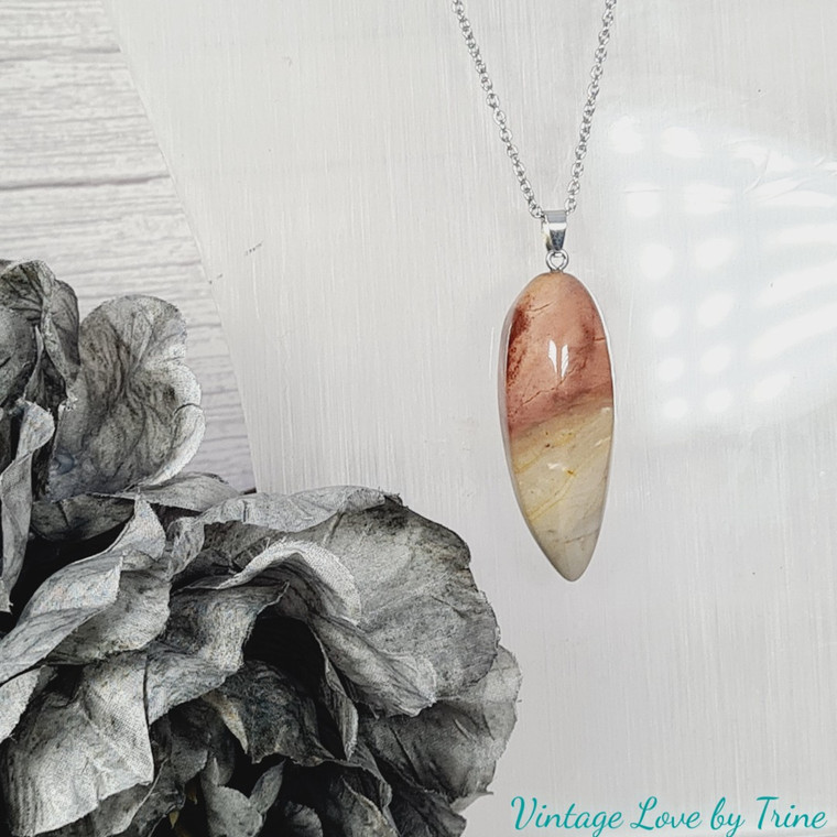 Red/pink Large Agate Pendulum Gemstone Necklace with stainless steel chain.
