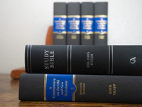 Trapp Set and Study Bible (Hardcover) Trapp Set and Study Bible (Hardcover)