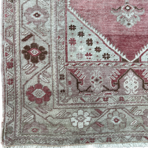 Eloise Vintage Turkish Rug – 3’6 x 5’6