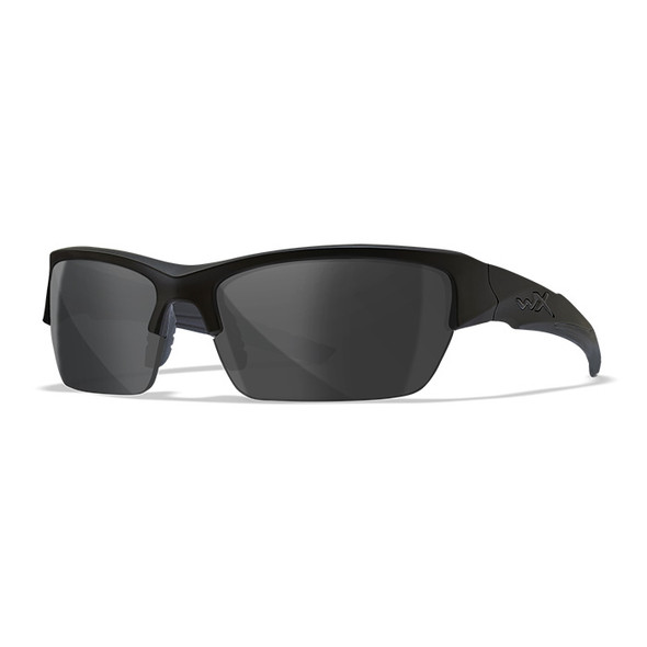 Buy fastrack PC001BK4 Wayfarer Men Sunglass (Black) Online - Best Price  fastrack PC001BK4 Wayfarer Men Sunglass (Black) - Justdial Shop Online.