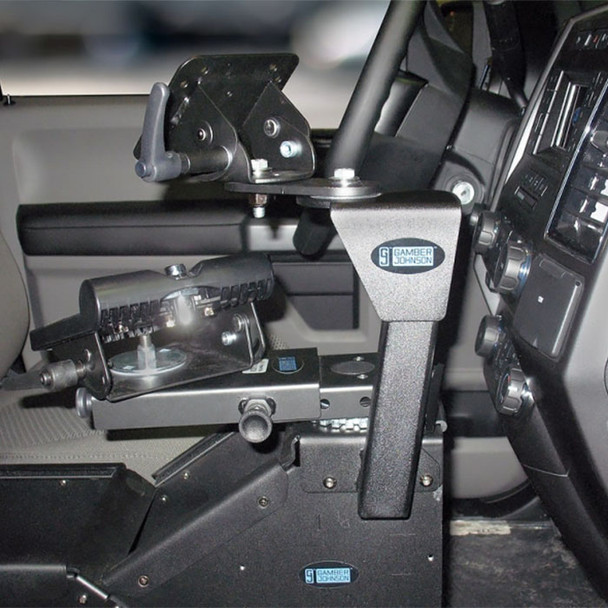Close-To-Dash Mount for Full Size Trucks and SUVs (installed)