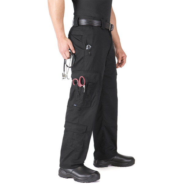 Men’s Regular Fit EMS Cargo Pant - Black - Side