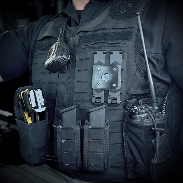 Traverse Outer Carrier - 1/2 MOLLE - Model