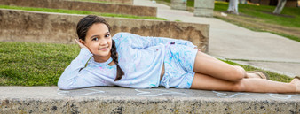 CRAYON TIE DIE LONG SLEEVE CREW WITH KEY HOLE