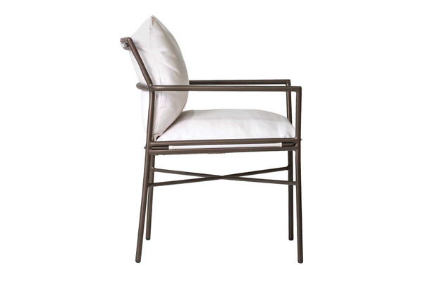 Chaise d'extérieur à cadre en aluminium et assise en corde tissée