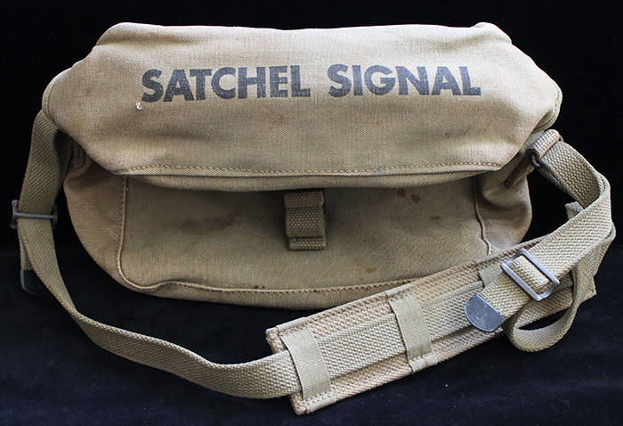 Scarce WWII US Army 'Satchel Signal' Bag for British #19 Wireless