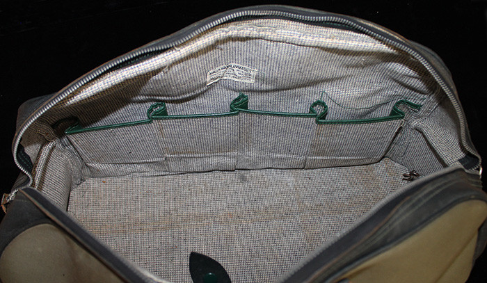 Great WWII US Navy Aviator's Hand Bag Type M-432-A w/ Original