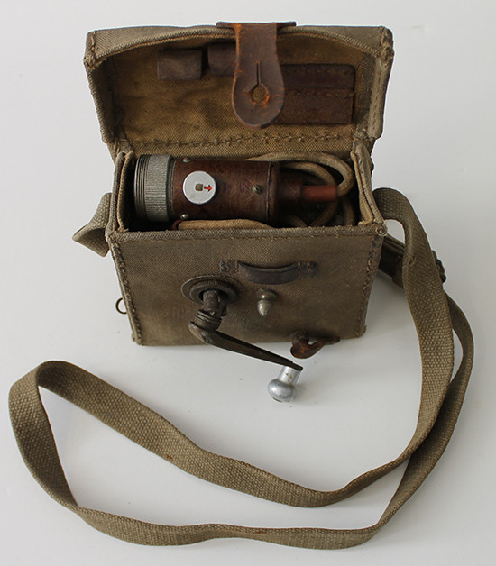 Rare WWII Japanese Imperial Army Clockwork Signaling Flashlight