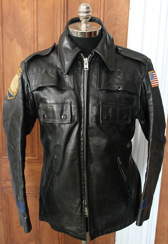 80s 90s　オランダ警察　モーターサイクル　ポリスジャケット　サンプリング Cool 1980's-90's Leather Police Jacket from Haverhill, MA