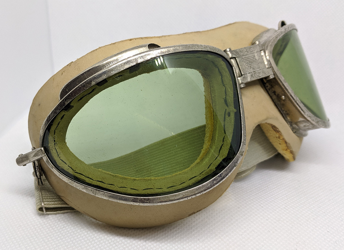 Scarce Early WWII USN MKII Pilot Goggles with Green Lenses