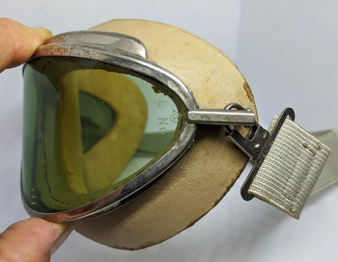 Scarce Early WWII USN MKII Pilot Goggles with Green Lenses