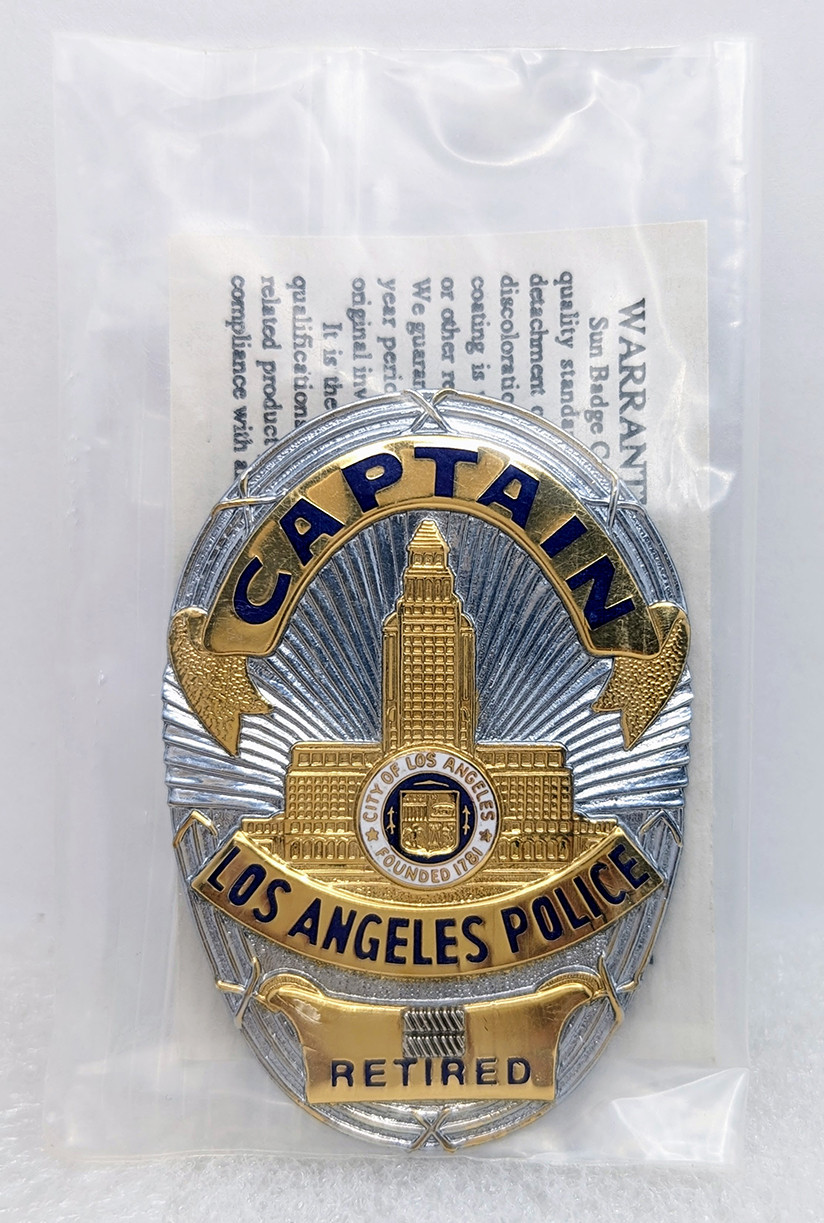 Mint 2000 Los Angeles Police Retired Captain Wallet Badge by SUN