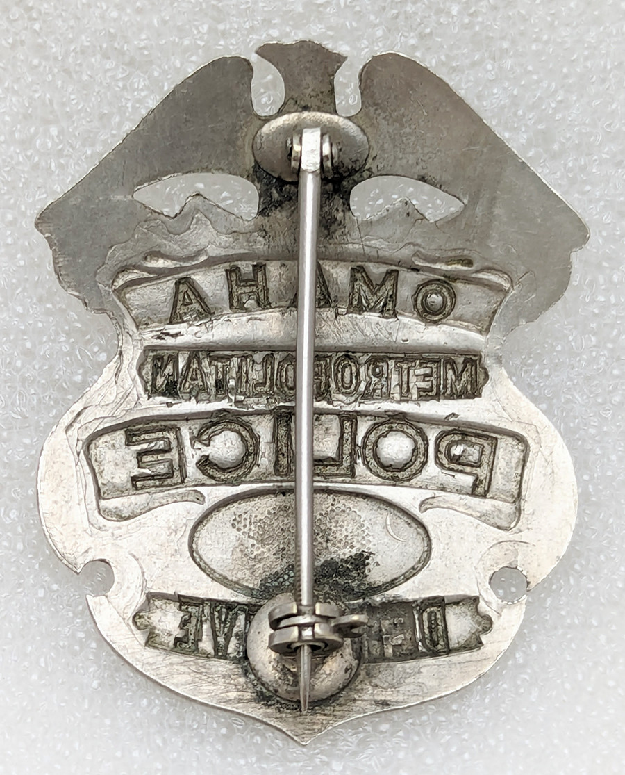 値下げ！ネブラスカ州　OMAHA　POLICE　PATROLMAN　ポリスバッジ Omaha Nebraska Police Patrolman # 145 Gode - COLLECTORS-BADGES.COM