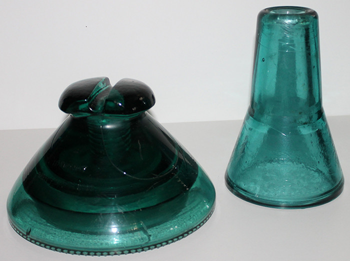 Great Ca. 1910's - 20's Large Hemingray Insulator, 2-Piece #CD 304