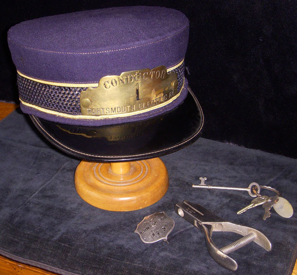 Ca 1900 Portsmouth NH Electric Railway Conductor Hat, Badge, Keys