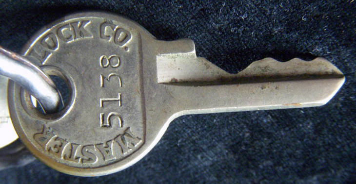 Ca 1900 Portsmouth NH Electric Railway Conductor Hat, Badge, Keys