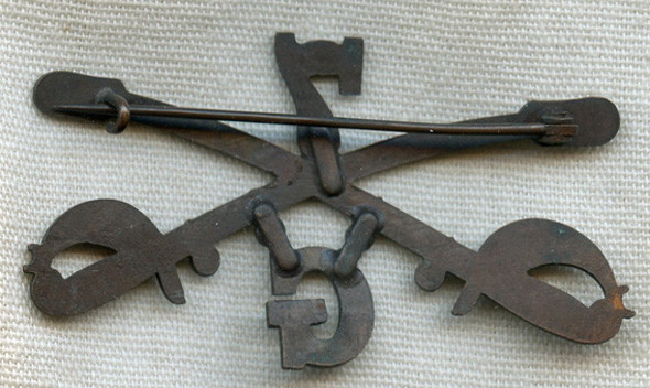 Minty Model 1895 US Army 7th Cavalry Troop G EM Collar Insignia or Hat Badge