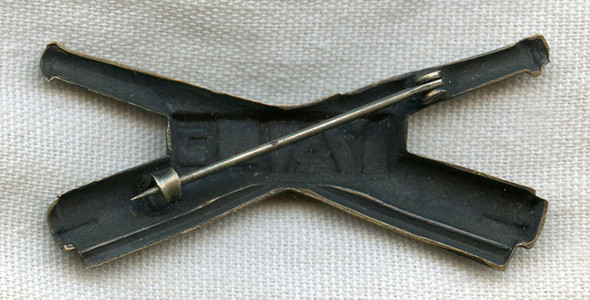 Extremely Rare 1915 WWI Yale Artillery Battalion Hat Badge or Collar Insignia