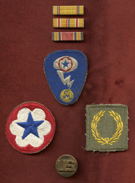 WWII Manhattan Project Plaque and Insignia Named to Private Roger Hamm