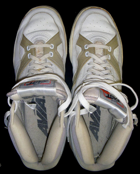 Classic Circa 1980 Avia 860 Vintage Men's Basketball Shoes Size 10 1/2