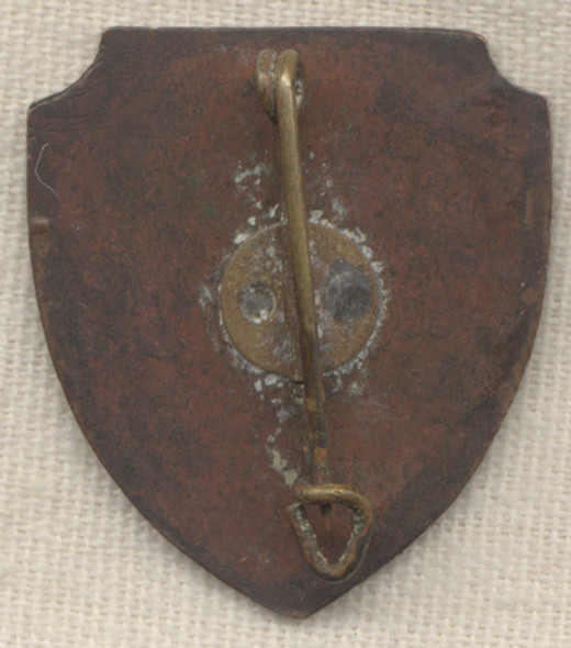 Circa 1945 Theatre-Made US 9th Air Force DI Pin