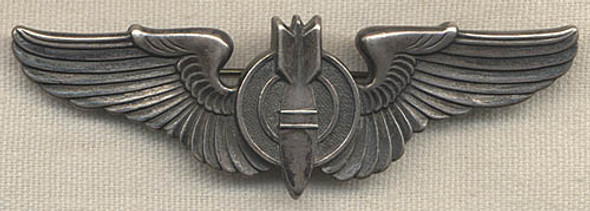 Early WWII Issue Bombardier Wing in Sterling Bell Pattern