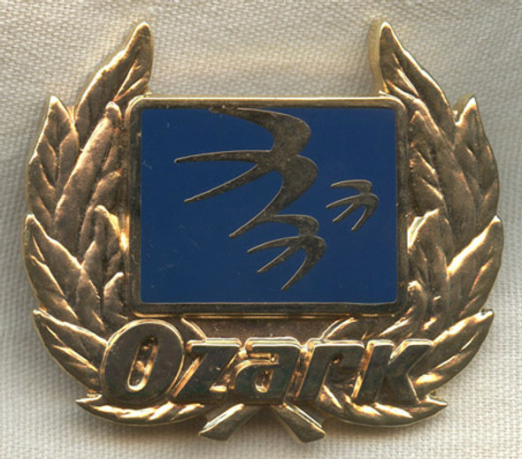 1980s Ozark Airlines Pilot Hat Badge 2nd Issue<p> NO LONGER AVAILABLE