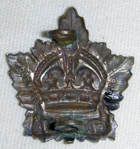 Nicely Maker Marked and Dated WWI Canadian Expeditionary Forces (CEF) Collar Badge