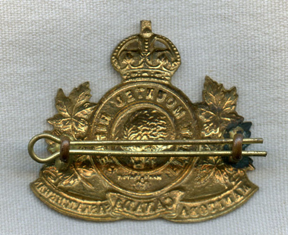 Circa WWI 1st Canadian Mounted Rifles (CMR) Cap Badge Made in UK