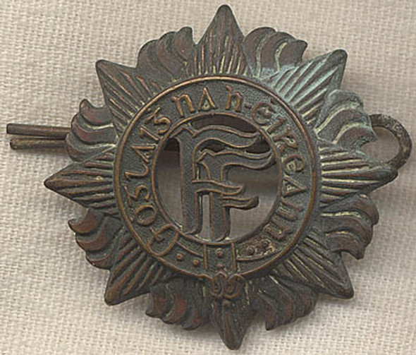 1920s Irish Republican Army Enlisted Man Hat Insignia "Fianna Fil" w/ Pin<p>NOT AVAILABLE