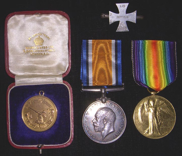 Rare Named WWI Lord Mayor of London Medal for Destruction of Zeppelin L-15, Duo