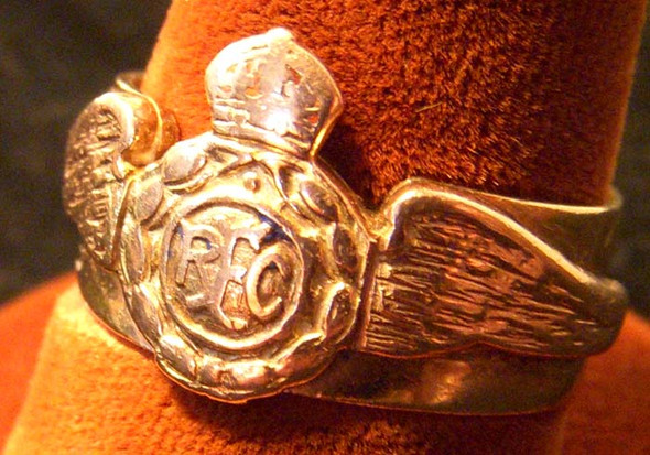 10K Gold WWI Royal Flying Corps (RFC) Pilot's Ring from Canada