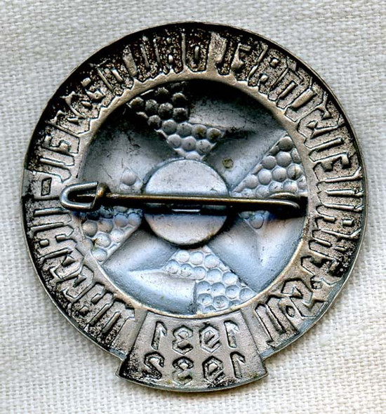 Very Rare NS-Frauenschaft Gau Hessen-Nassau Honor Pin to Commemorate the War Time