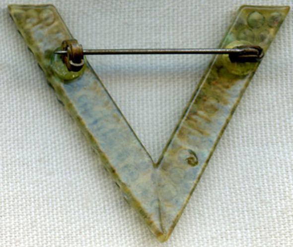 Wonderful WWII V for Victory Pin in Early Plastic Resin with 71 Rhinestones!
