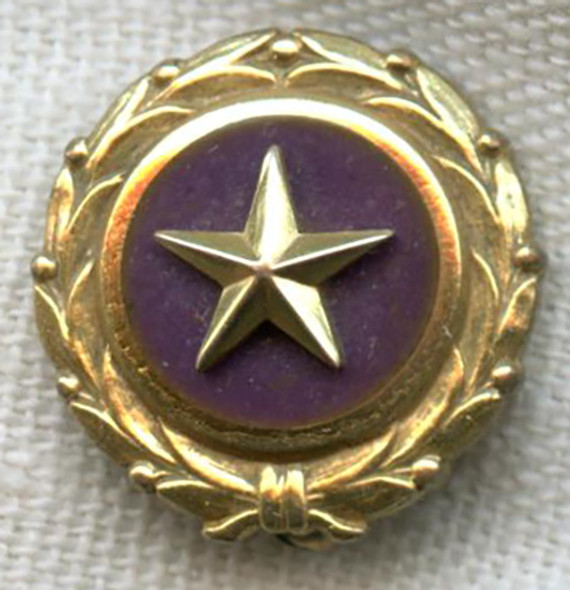 WWII Gold Star Mother Lapel Pin for Mothers who Lost Children in the War