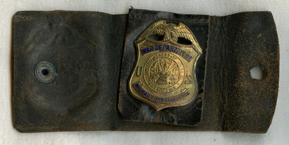Rare WWII US Army War Dept. Military Intelligence Agent Badge, Case