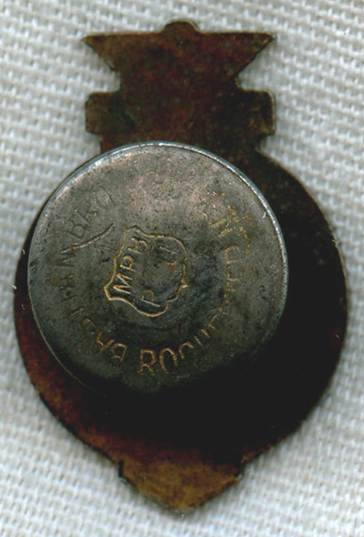 Great WWII Patriotic Member Badge of Cincinnati, Ohio Bus & Trolley Drivers' Union