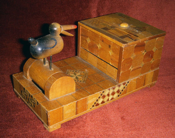 1930s Hand-Made Inlaid Wooden Mechanical Cigarette Box from Havana, Cuba