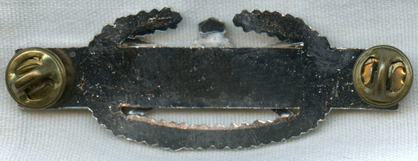 Unofficial 1950s US Army Combat Armored Cavalry Badge in Green