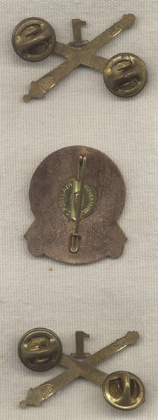 US Army 1st Division German-Made (Poellath) DI and Collar Brass