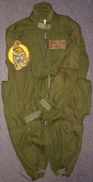 1966 Us Navy VA-65 C.O. Flight Suit Vietnam Worn by Frank Cramblet