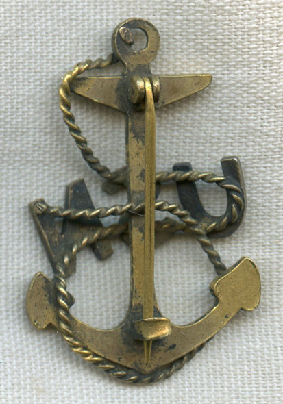 Great WWI USN CPO (Chief Petty Officer) Hat Badge with Unusual Slanted USN
