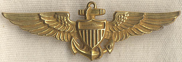 WWII USN Pilot Wing by H+H with Scarce Mark